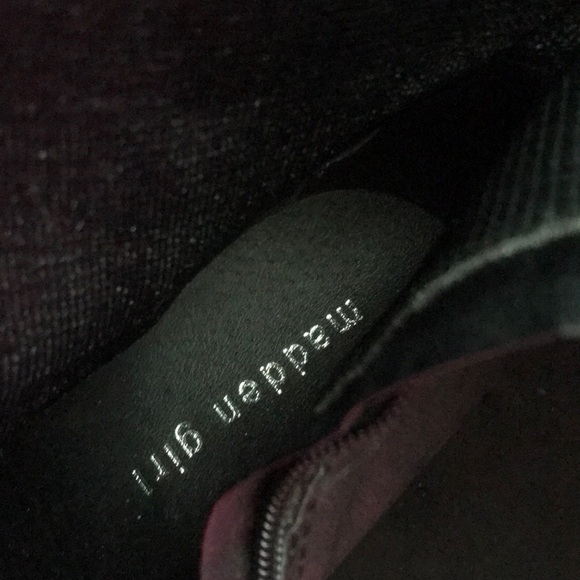 Boot - Picture 4 of 5